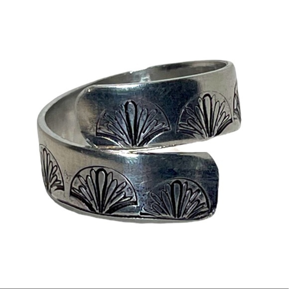 Handmade‎ 8/9 stamped Art Deco silver adjustable hypoallergenic wrap ring